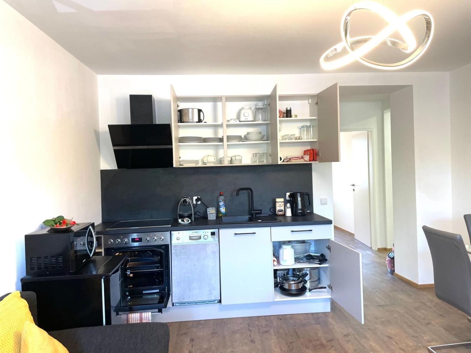 Neubauwohnung In - Sehr Zentral Mit Gratis Parkplatz *